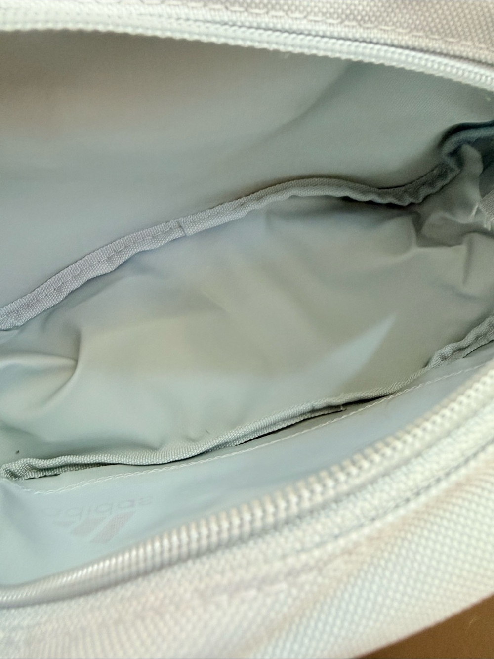 Adidas Toiletry Bag - Bowler NWOT - Picture 8 of 9